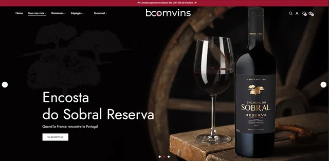 Accueil de la boutique bcomvins avec son univers sombre, une bouteille de vin et la navigation du catalogue.